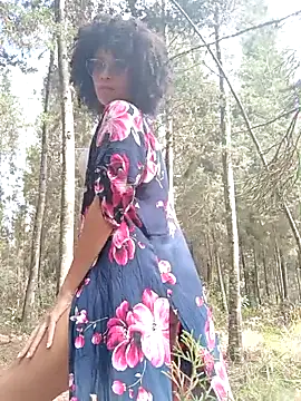 Snapshot of BlairSamy chatting on 03.19.25 BlairSamy online show from 03.19.25