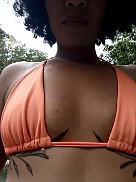 Snapshot of BlairSamy chatting on 09.16.25 BlairSamy online show from 09.16.25