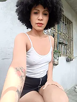 Snapshot of BlairSamy chatting on 09.26.25 BlairSamy online show from 09.26.25