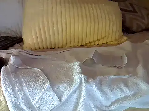 Snapshot of Soft_gal12 chatting on 09.23.25 Soft gal12 online show from 09.23.25