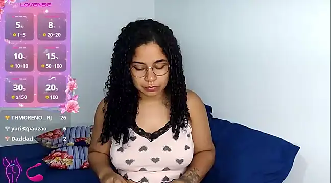 VitoriaFernandes online show from 02.02.25