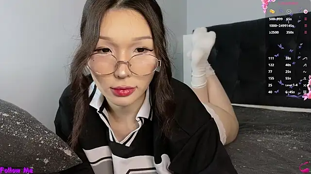 Rin Aooki online show from 09.13.25