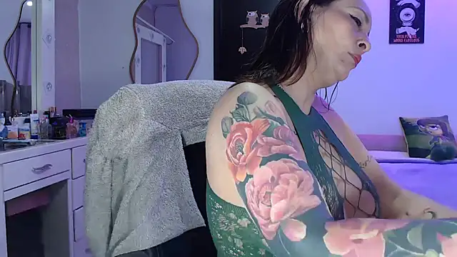 Snapshot of yulieth_anamar chatting on 02.21.26 yulieth anamar online show from 02.21.26