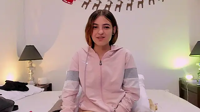 sofiarouge online show from 12.19.24