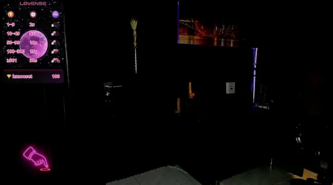 Snapshot of ZhoeStrong chatting on 02.07.25 ZhoeStrong online show from 02.07.25