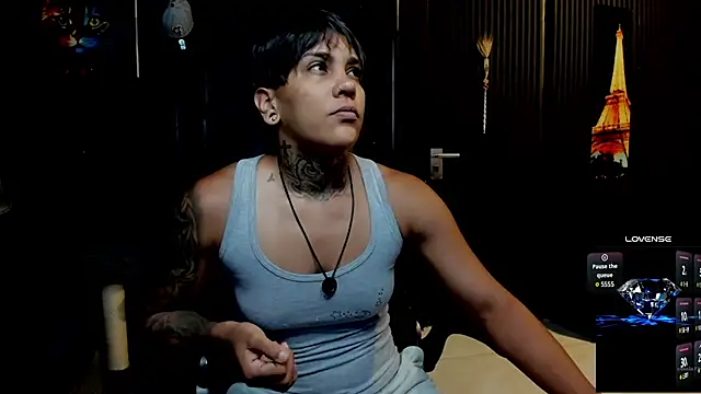 Snapshot of ZhoeStrong chatting on 09.09.25 ZhoeStrong online show from 09.09.25