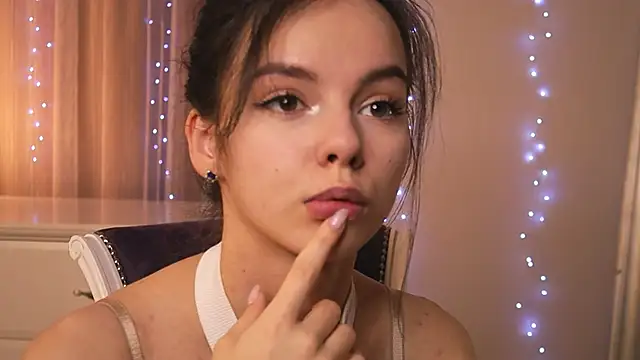 TrudyCarey online show from 01.11.25