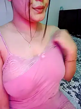 Snapshot of im_here- chatting on 10.18.25 im here- online show from 10.18.25