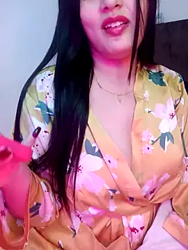 Snapshot of im_here- chatting on 11.01.25 im here- online show from 11.01.25