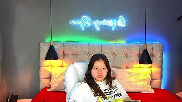 Laia and Aloby online show from 12.23.24