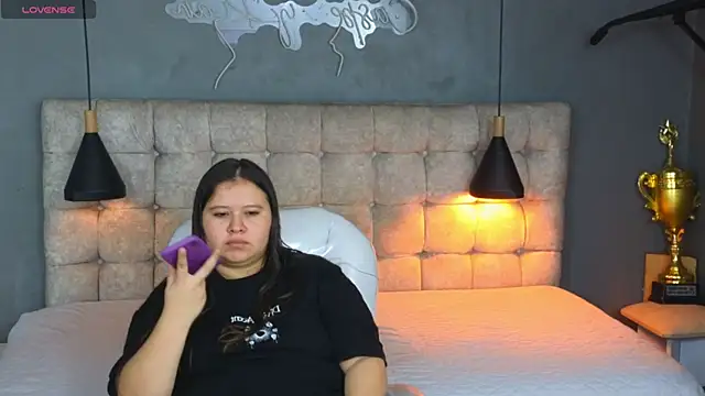 Laia and Aloby online show from 01.08.26