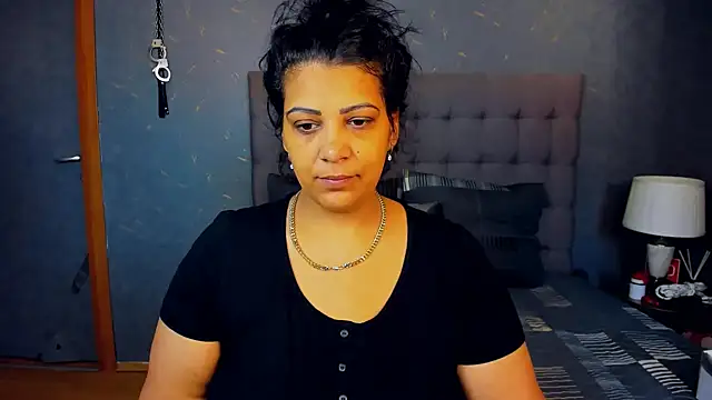 AmyCubes online show from 11.02.25