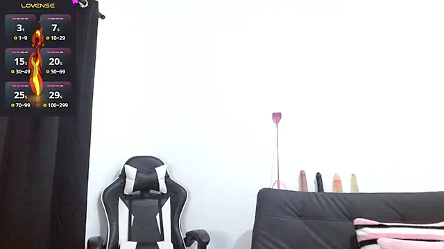 Snapshot of Kiara-Rider chatting on 02.22.25 Kiara-Rider online show from 02.22.25