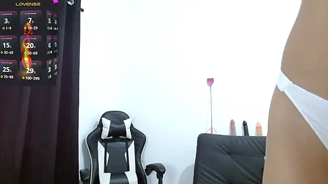 Snapshot of Kiara-Rider chatting on 03.19.25 Kiara-Rider online show from 03.19.25