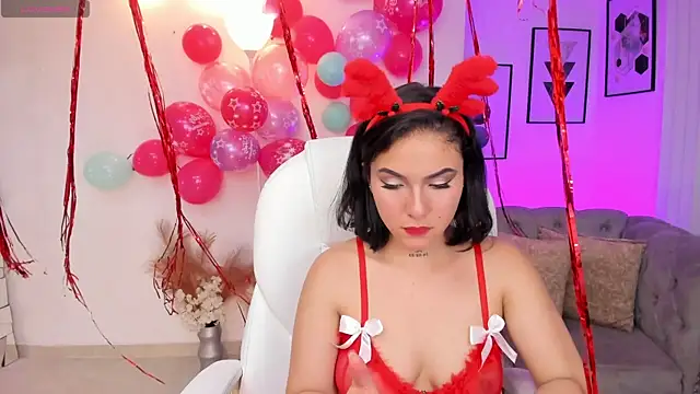 Snapshot of kendaall_jenner_ chatting on 12.06.24 kendaall jenner online show from 12.06.24