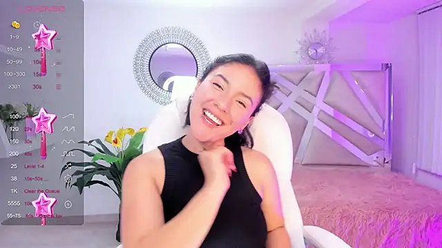 Snapshot of kendaall_jenner_ chatting on 12.22.24 kendaall jenner online show from 12.22.24