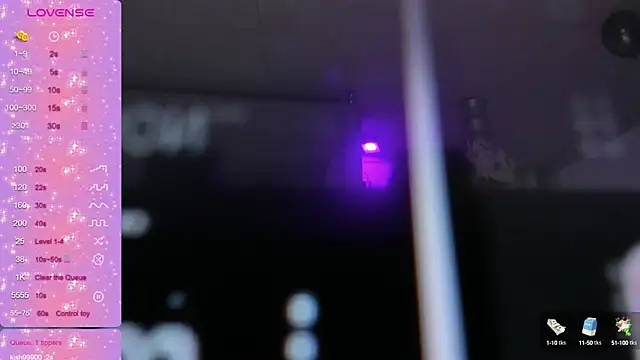 Snapshot of kendaall_jenner_ chatting on 01.10.25 kendaall jenner online show from 01.10.25