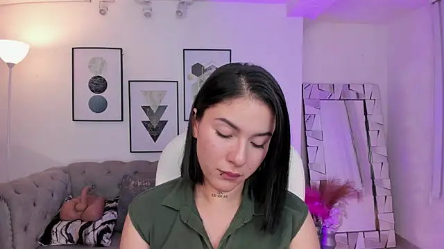 Snapshot of kendaall_jenner_ chatting on 01.13.25 kendaall jenner online show from 01.13.25