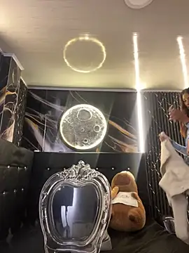 Nikol Rang   online show from 09.29.25