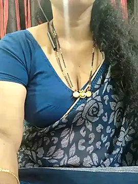 Snapshot of bhuvana555 chatting on 11.07.25 bhuvana555 online show from 11.07.25