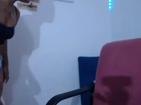 Snapshot of katty_ebonny chatting on 09.28.25 katty ebonny online show from 09.28.25