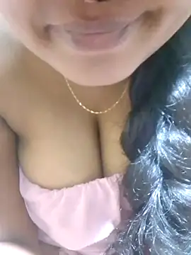 Snapshot of Diwya69 chatting on 10.31.25 Diwya69 online show from 10.31.25