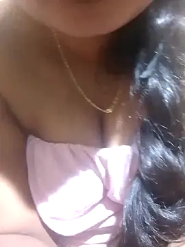 Snapshot of Diwya69 chatting on 11.07.25 Diwya69 online show from 11.07.25