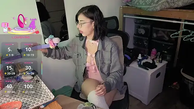 LisandreLaVenale online show from 02.04.26