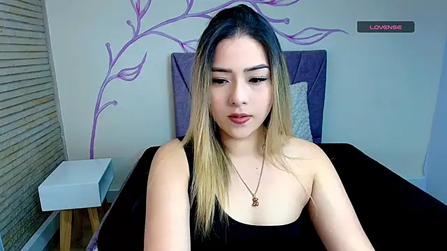 DahliaMoore online show from 12.11.24