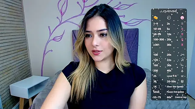 DahliaMoore online show from 12.13.24