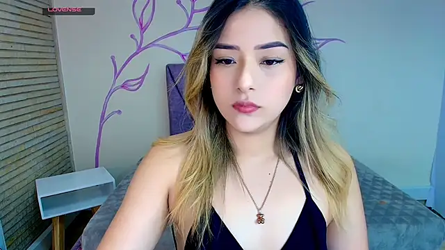 DahliaMoore online show from 12.20.24