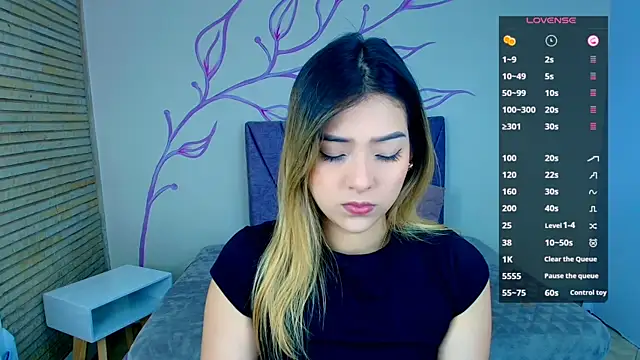 DahliaMoore online show from 12.21.24