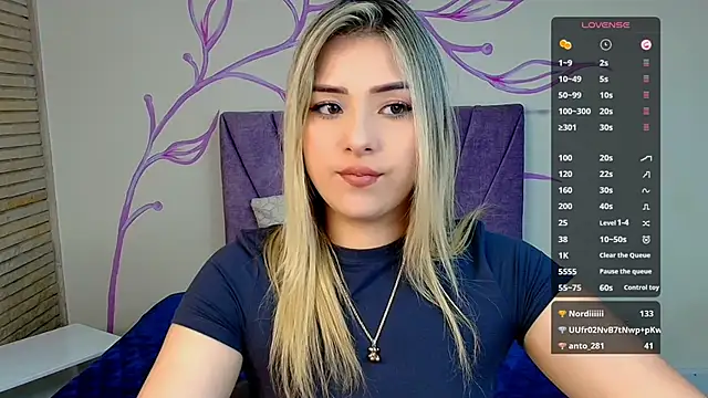 DahliaMoore online show from 01.14.25