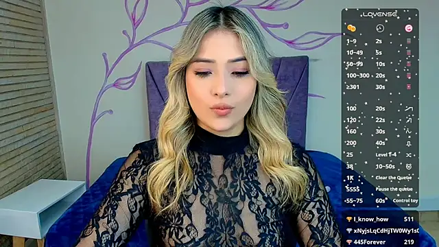 DahliaMoore online show from 01.26.25