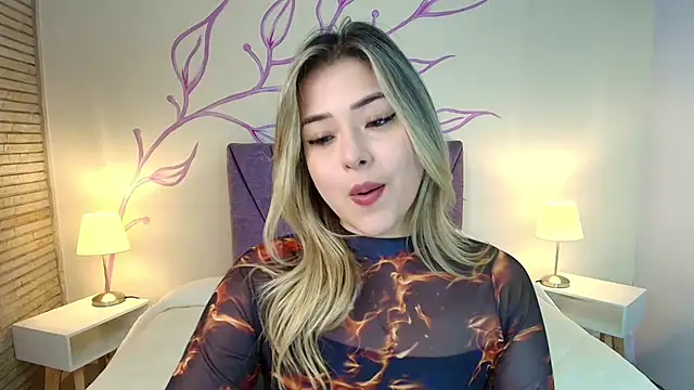 DahliaMoore online show from 03.05.25