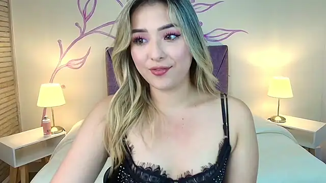 DahliaMoore online show from 03.09.25