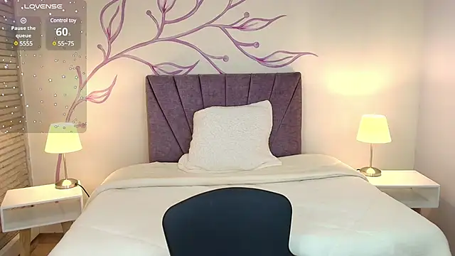 DahliaMoore online show from 03.15.25