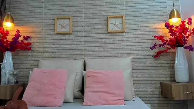 IssabellaLopez online show from 10.27.25