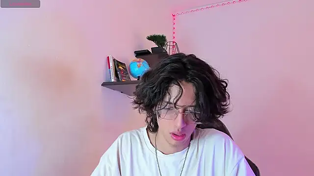 manu vera online show from 10.03.25