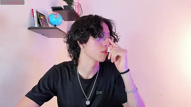 manu vera online show from 10.05.25