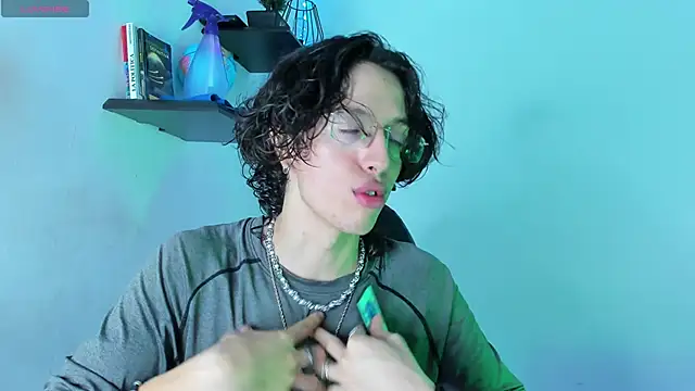 manu vera online show from 11.04.25