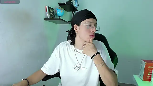 manu vera online show from 11.06.25