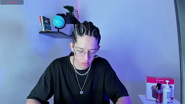 manu vera online show from 11.11.25