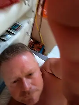 Snapshot of swingr chatting on 05.19.26 swingr online show from 05.19.26