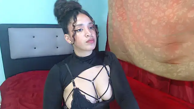 Snapshot of kalipso_n-jones chatting on 02.10.25 kalipso n-jones online show from 02.10.25