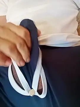 Snapshot of El_baby12 chatting on 11.19.25 El baby12 online show from 11.19.25