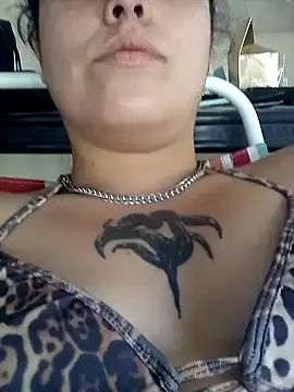 lucylovles online show from 02.17.25