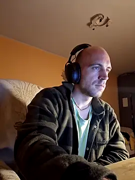 Snapshot of Kulokas chatting on 10.12.25 Kulokas online show from 10.12.25