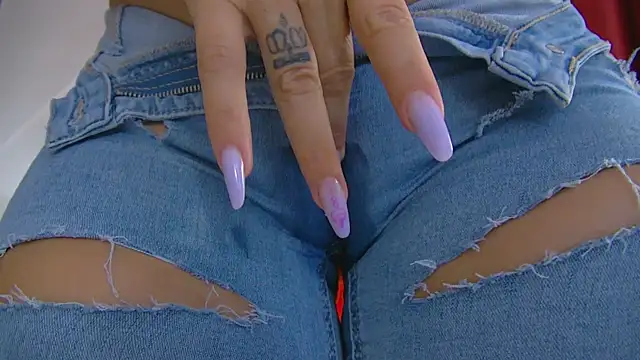 Foxxxy MILF online show from 11.14.25