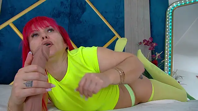 Foxxxy MILF online show from 01.18.26